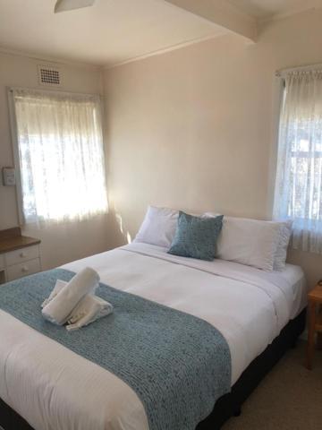 Ben Hall Motor Inn Форбс Экстерьер фото